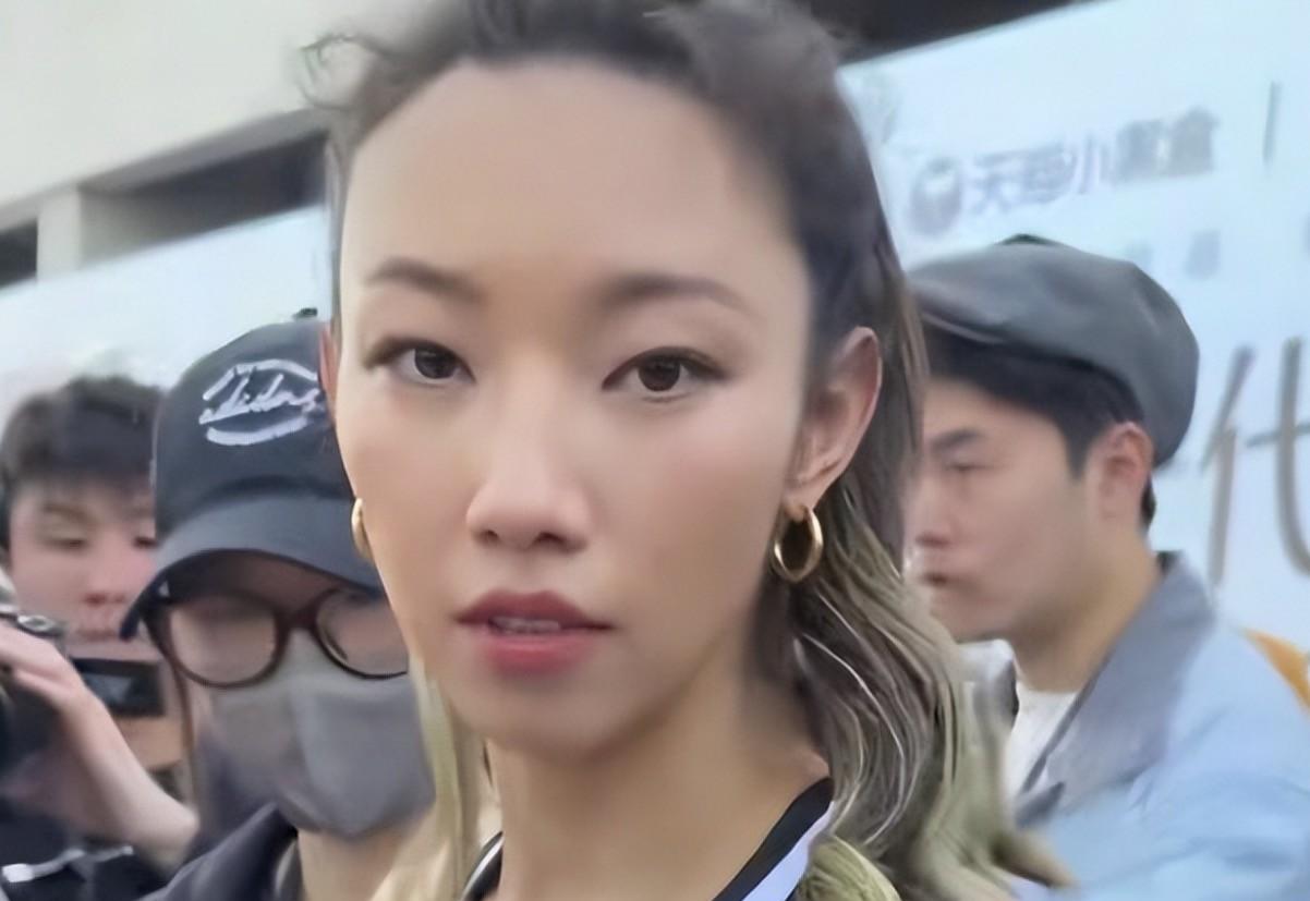 万众瞩目的那尔那茜事件官方通报终于出来了，这下她真的是摊上事了！我仔细查看了官方
