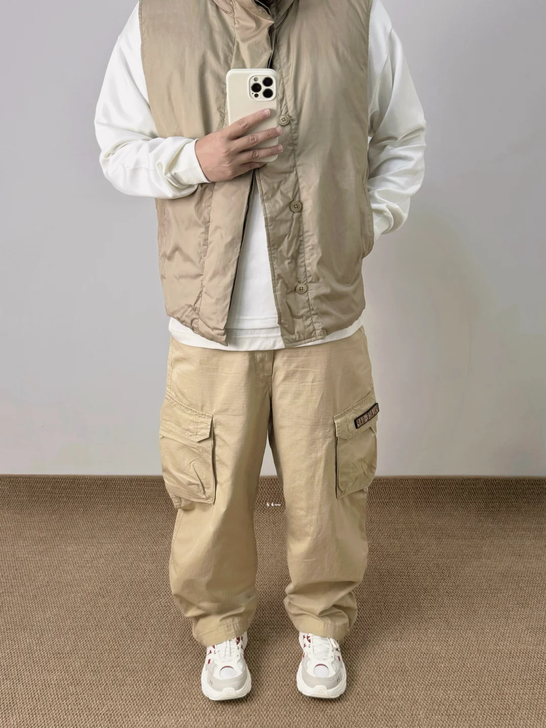 羽绒马甲｜卡其色穿搭