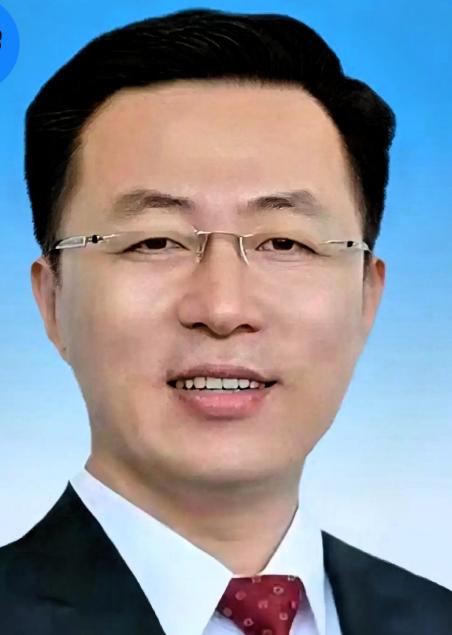 51岁工学博士落马：台上讲廉政，20天后自己成了反面教材前脚还在台上大谈廉政、