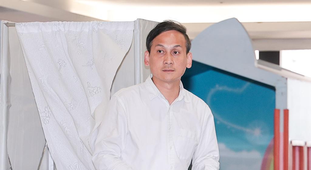 挺过罢免发声感谢馆长！叶元之坦言：这一年半心里很不好受首波大罢免投票昨日落幕，