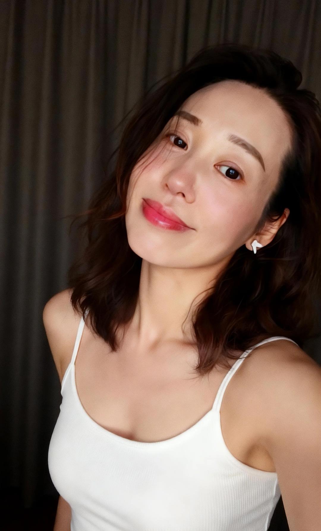 男女之间爱和性那个更重要？没有性的爱，男人不要没有爱的性，女人不要男女之