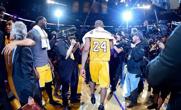 十年前今日，科比·布莱恩特打完了职业生涯最后一场比赛，随后说出那句“Mamba