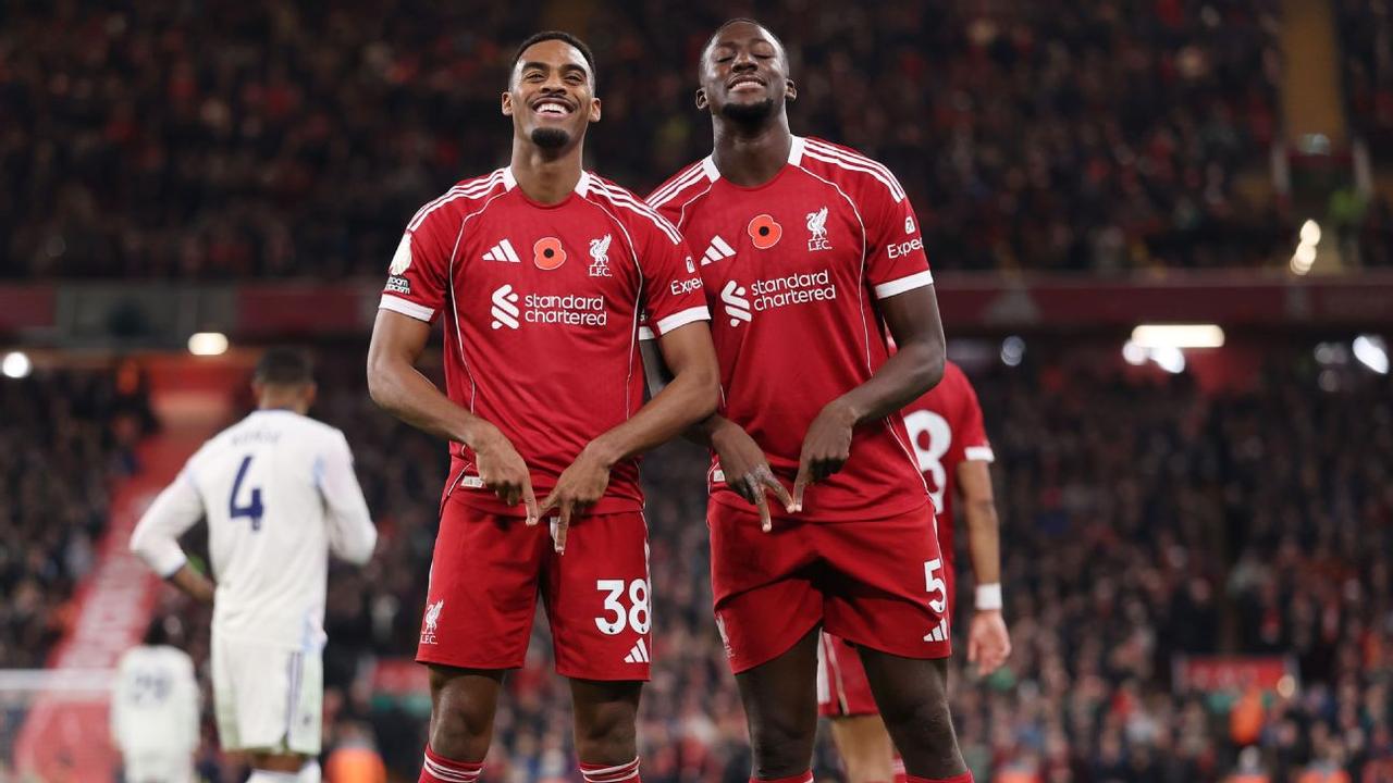 利物浦终于结束了各项赛事四连败！他们在英超联赛中2-0战胜了维拉，萨拉赫打进在