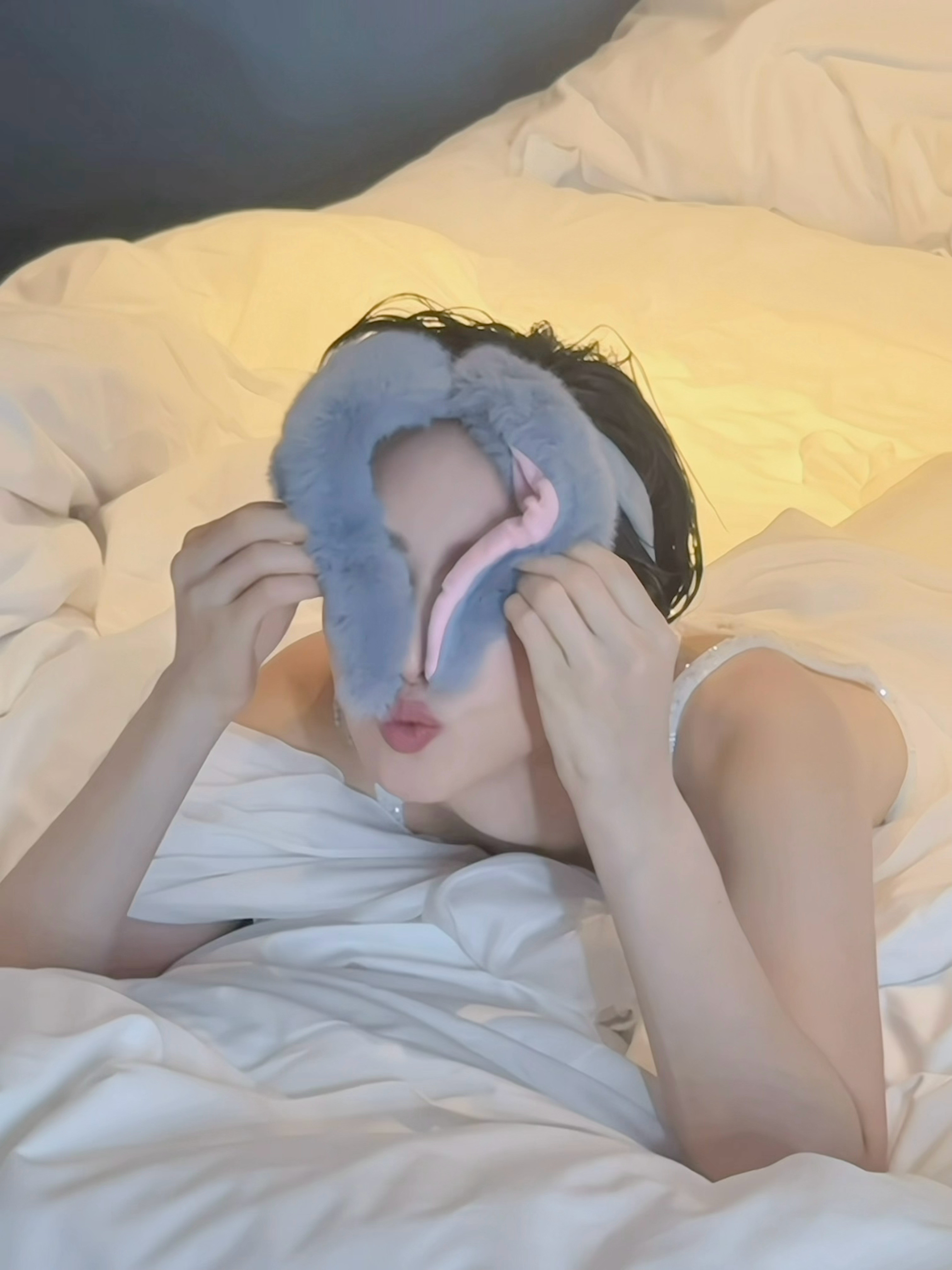 宋茜宋茜0202生日快乐攒下每缕晨光与暮色，把片刻酿成永恒。在双倍可爱的日子里，