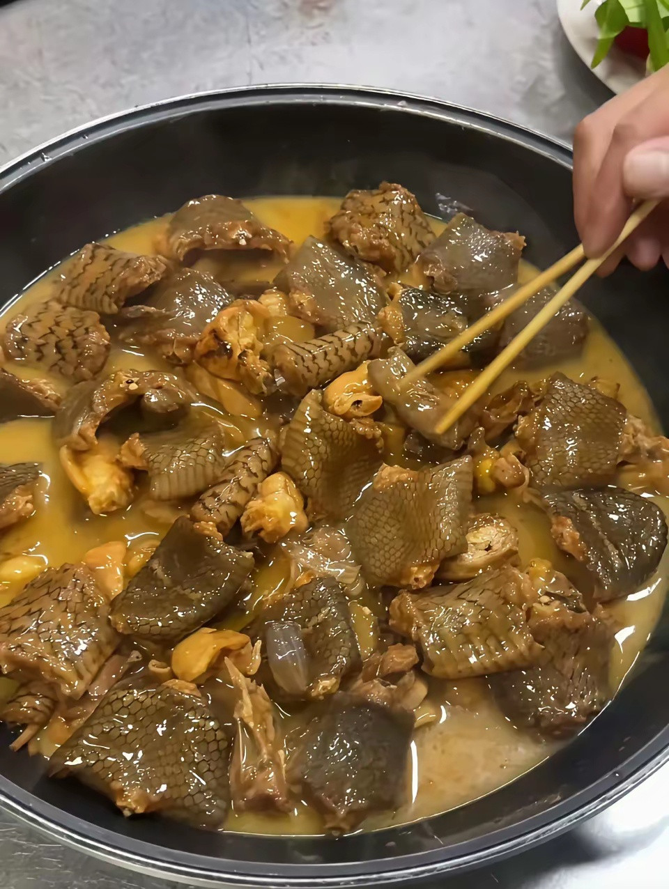 来个广东人，说下这是什么美食？