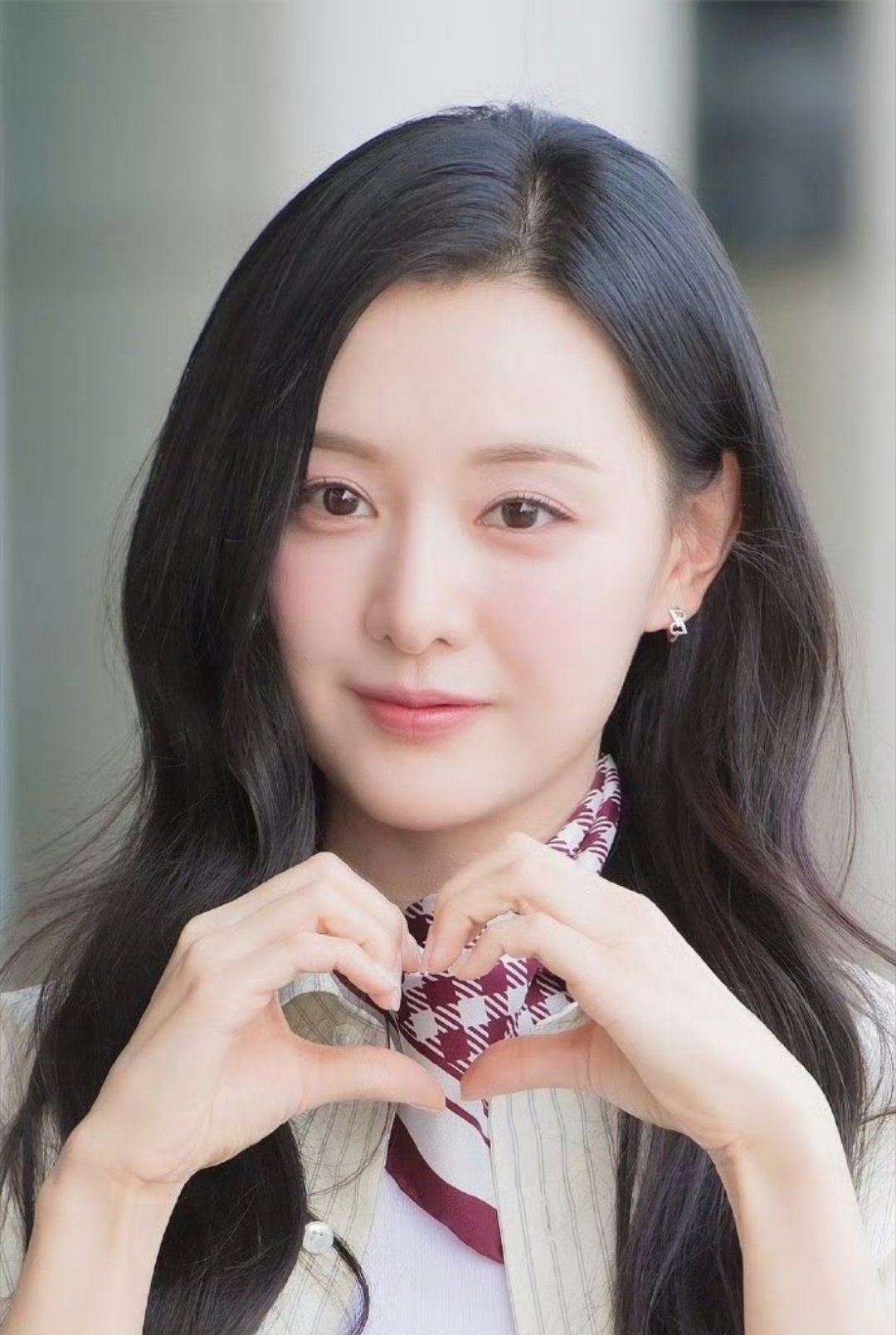 金智媛到上海了，我的天！！真的好漂亮！姐姐一直都这么美​​​