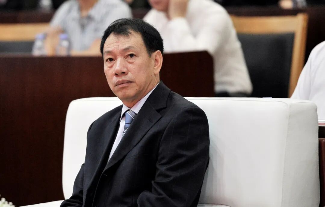 陈首富终究吞不下云南白药 | 棱镜