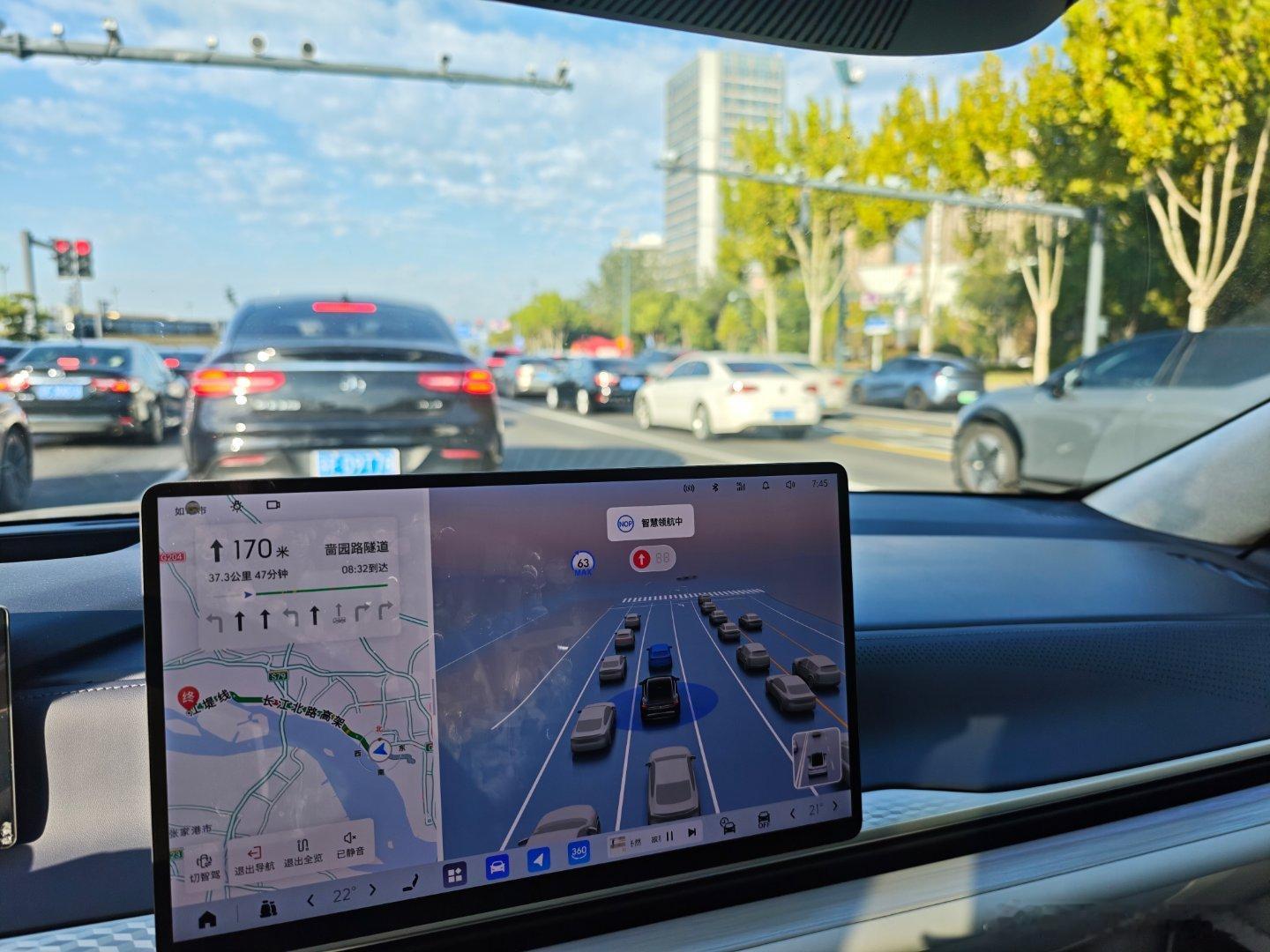 大屏显示导航全览、智驾SR，仪表显示导航细节最佳搭配.别克至境l7​​​