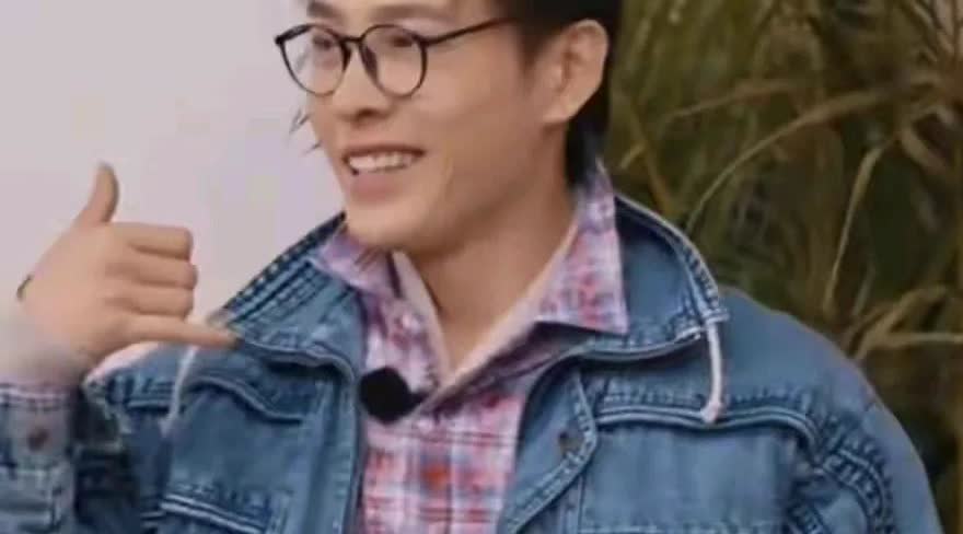 洪尧如今除了吴谨言和女儿两个亲人，是真的没有亲人了。之前以为吴谨言结婚的时候，公