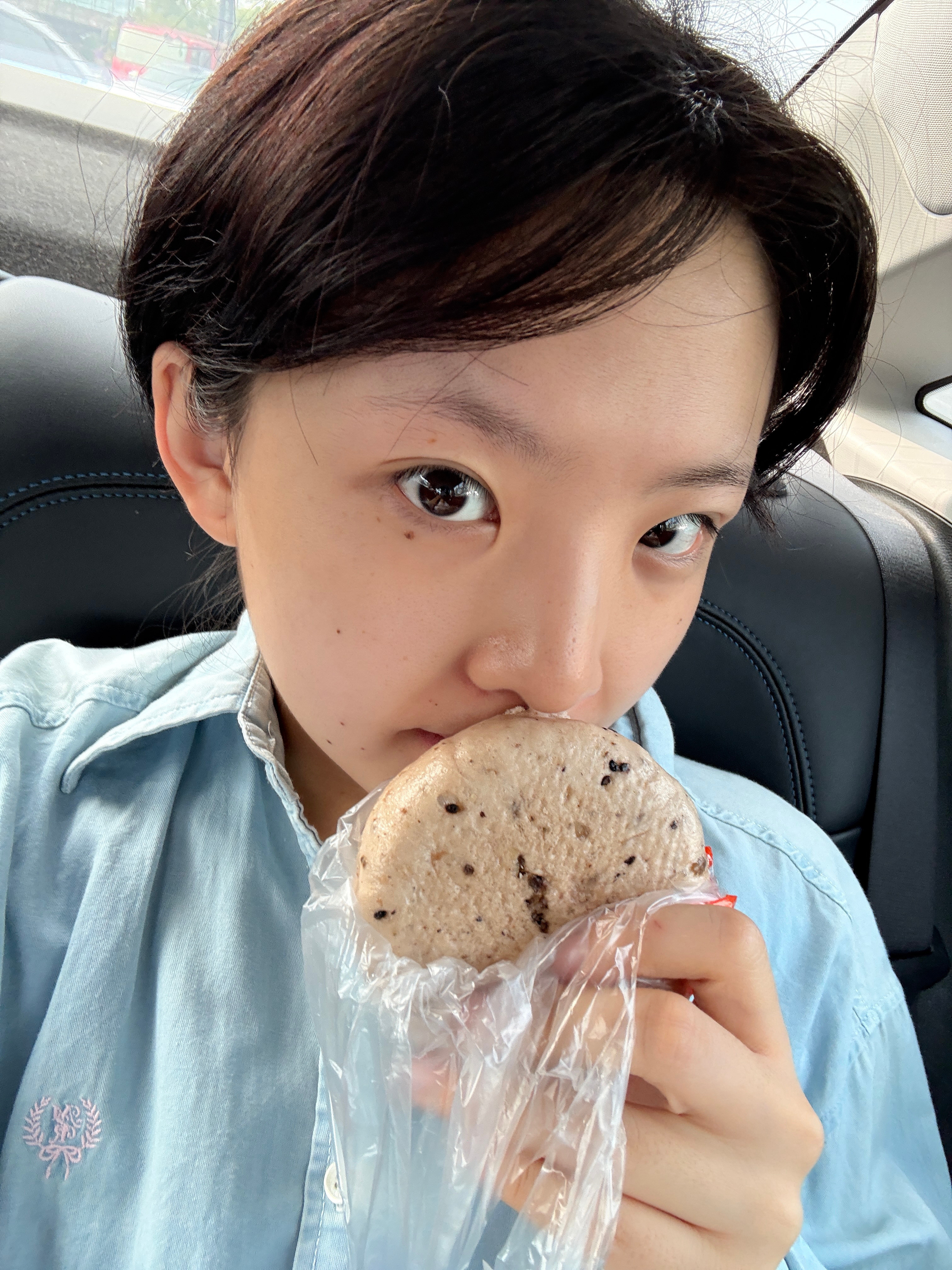家门口的巴比馒头红糖馒头被我吃光了竟然还没补货今天勉强吃个杂粮馒头[老