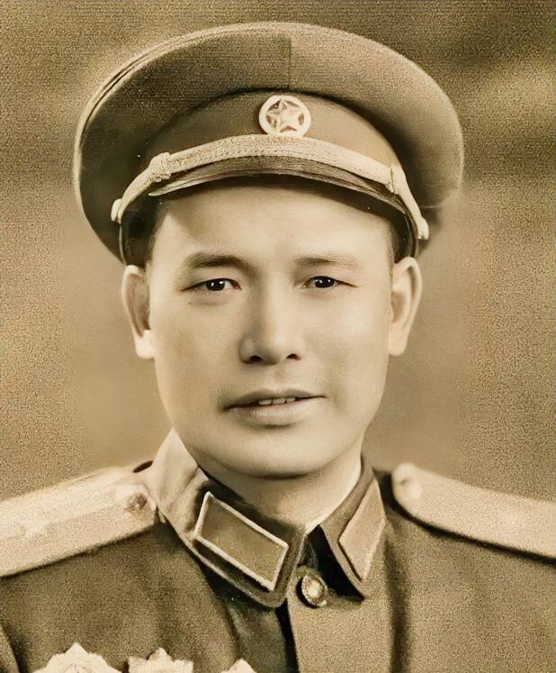 1946年，一百多解放军为投诚的一千多土匪，举行欢迎仪式，却突然接到情报：“土匪