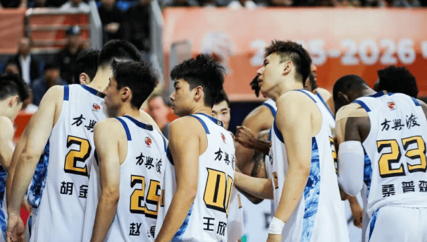 广厦男篮分享对阵福建男篮精彩图集: 客场赢球, 避免两连败