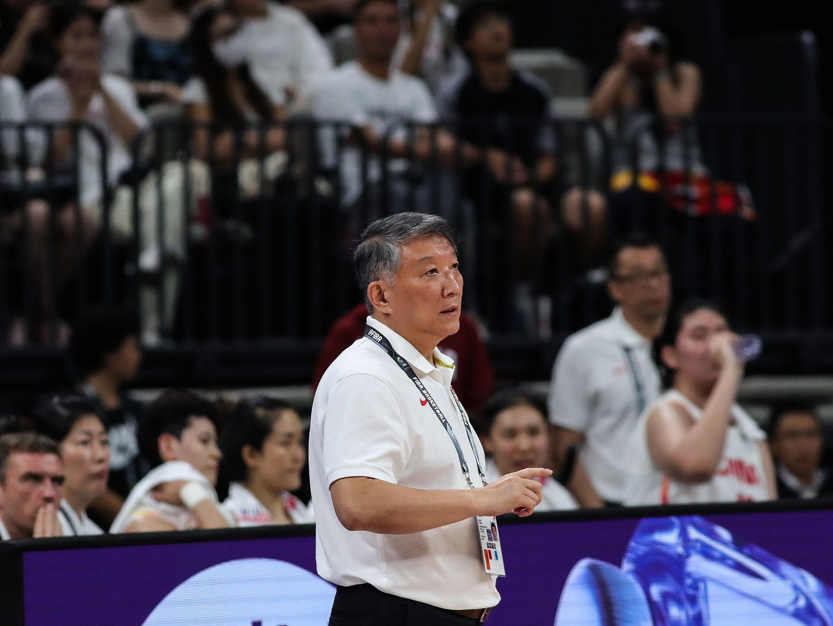 杨毅: 认为换掉宫鲁鸣中国女篮就能打现代篮球的人太幼稚了