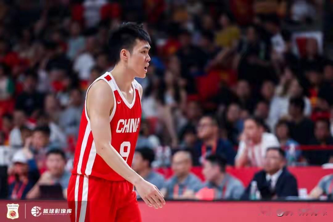 梅体人:中国男篮世预赛12人名单基本确定，备选2人存悬念！中国男篮以3胜1负