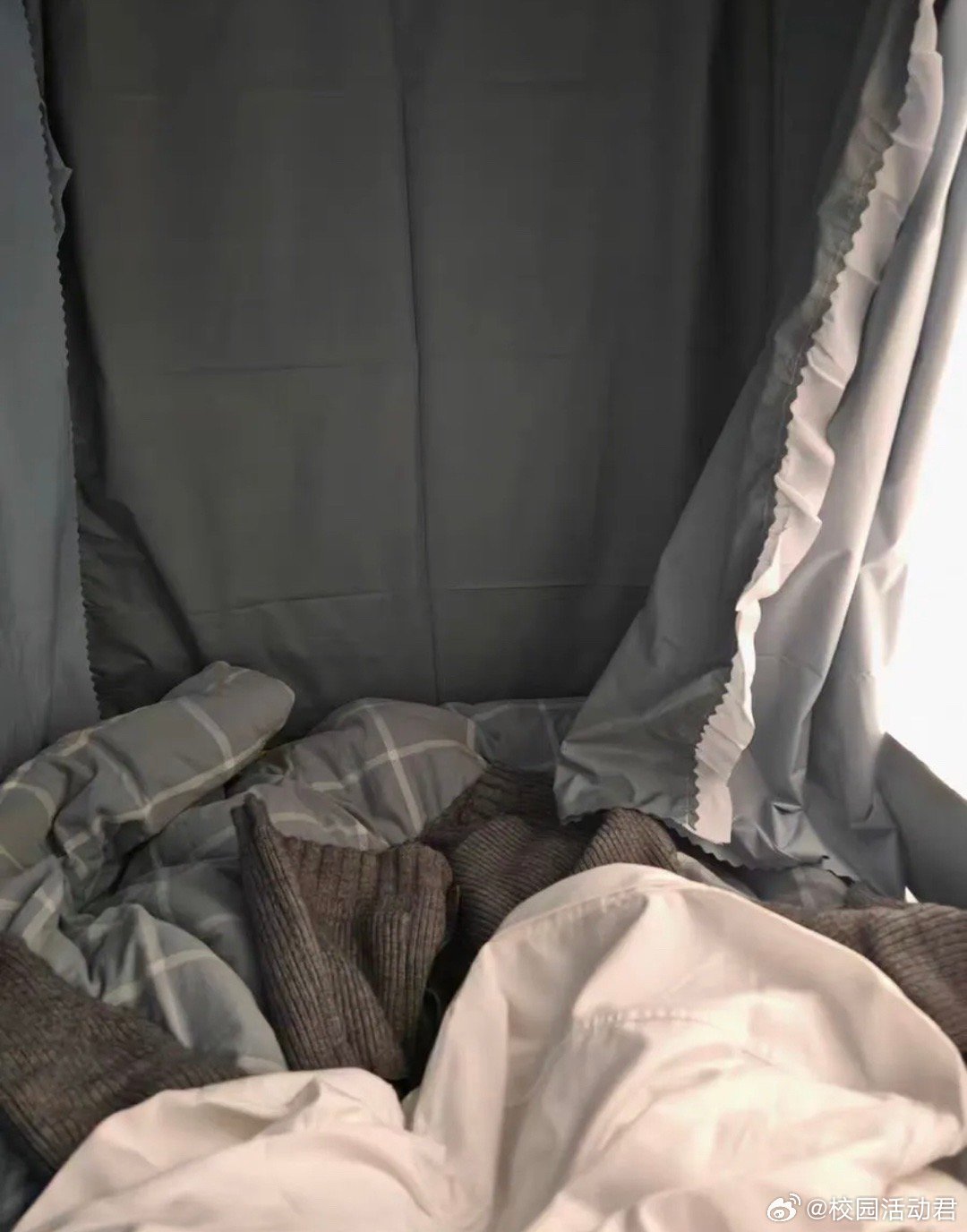 大四下谁敢打开朋友圈