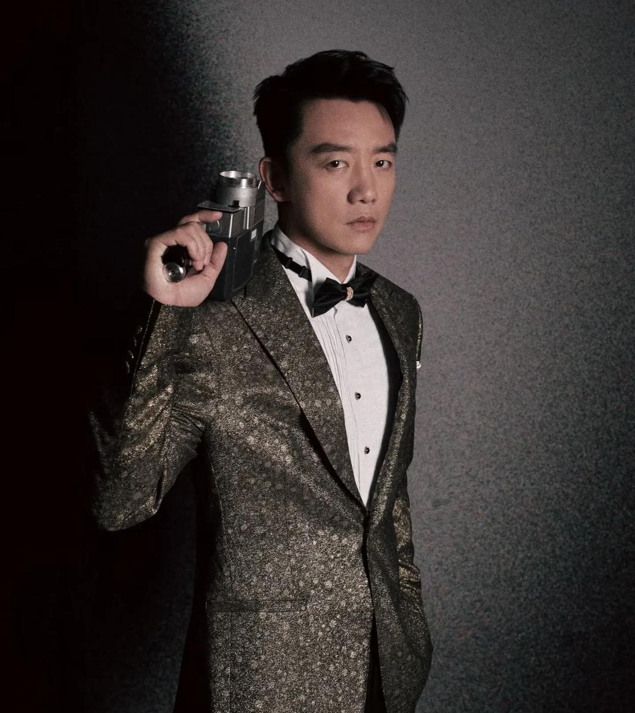 郑恺和陈赫都是知名艺人，在演艺事业与商业领域各有所成，财富积累也各有特点。在演