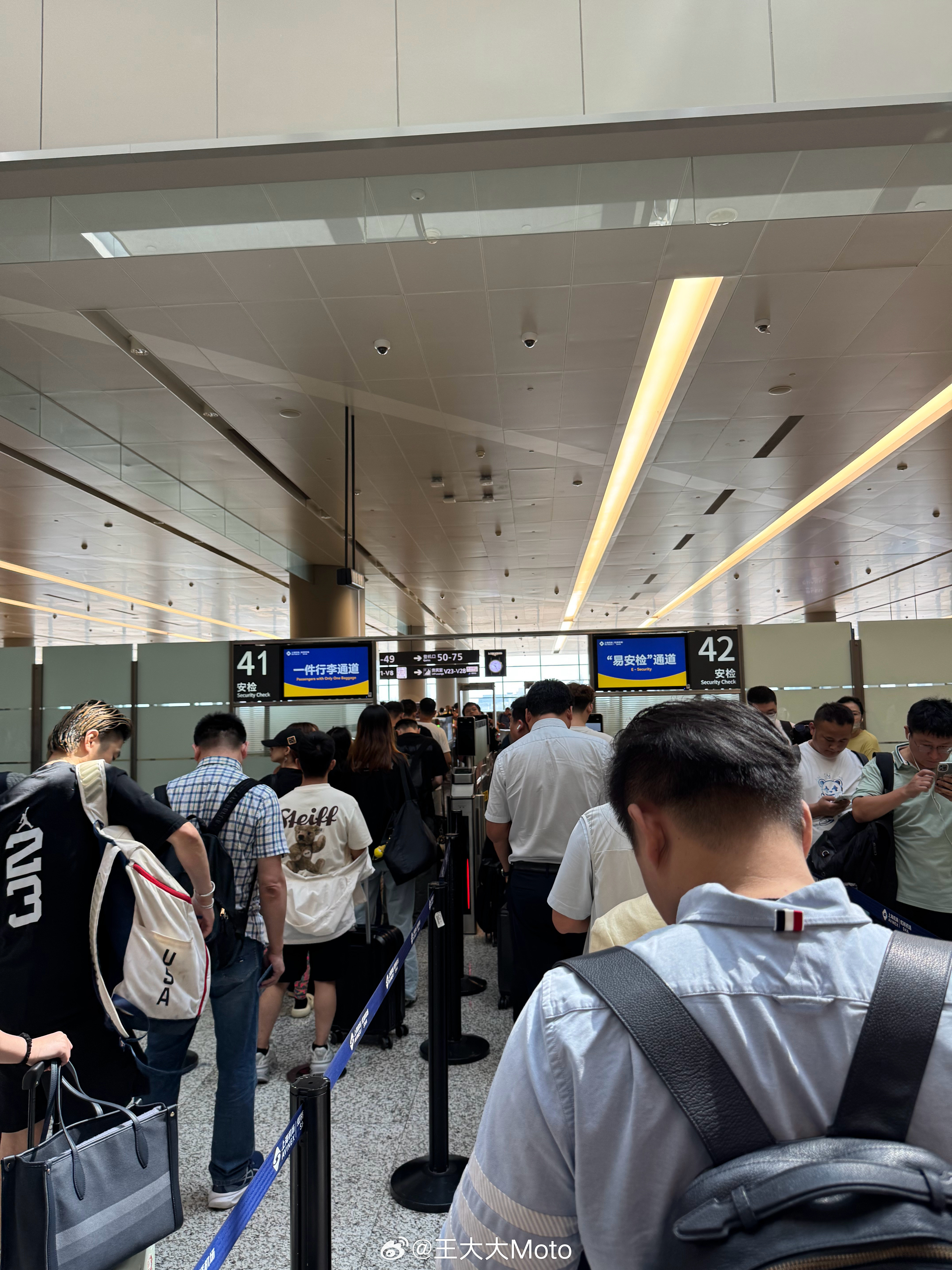 一张图证明我来过这里咱就是说，上海的老北京羊蝎子好吃不？​​​