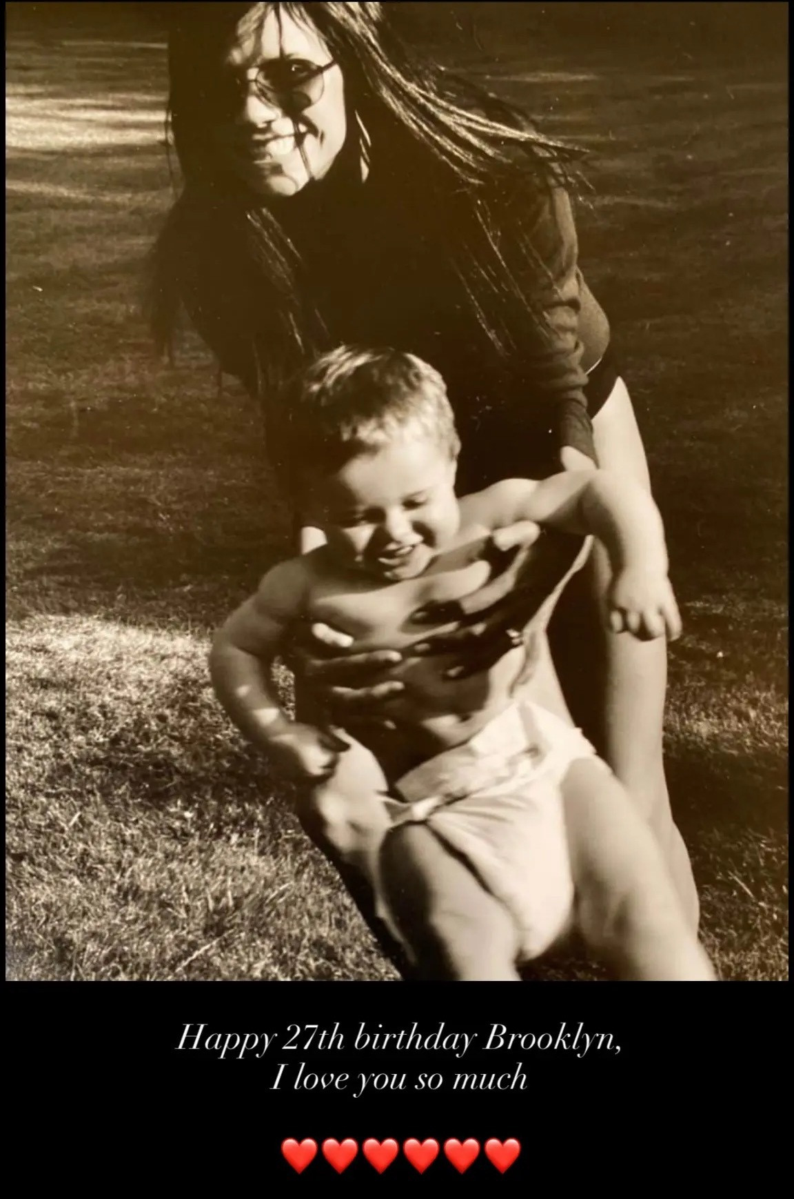 贝克汉姆夫妇为大儿子庆生在布鲁克林·贝克汉姆27岁生日这天，身为父母的贝克汉姆和