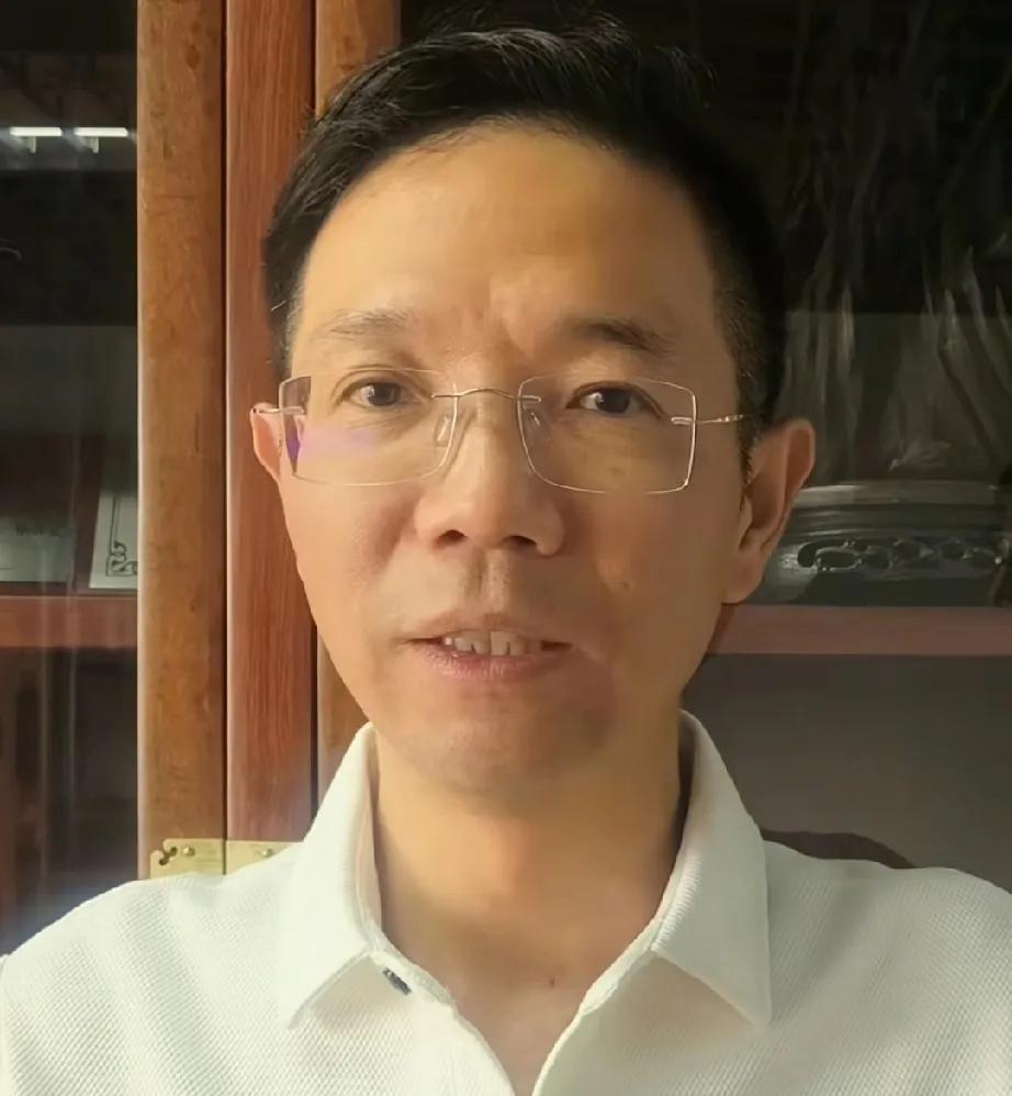不敢想象!李老师现在依然每天都面临各种滋扰，这已成为家常便饭了。李老师说，现