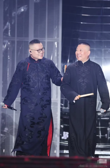岳云鹏开演唱会郭德刚老师去了，我不奇怪德云社亲友团张九龄，杨九郎去了也是情理
