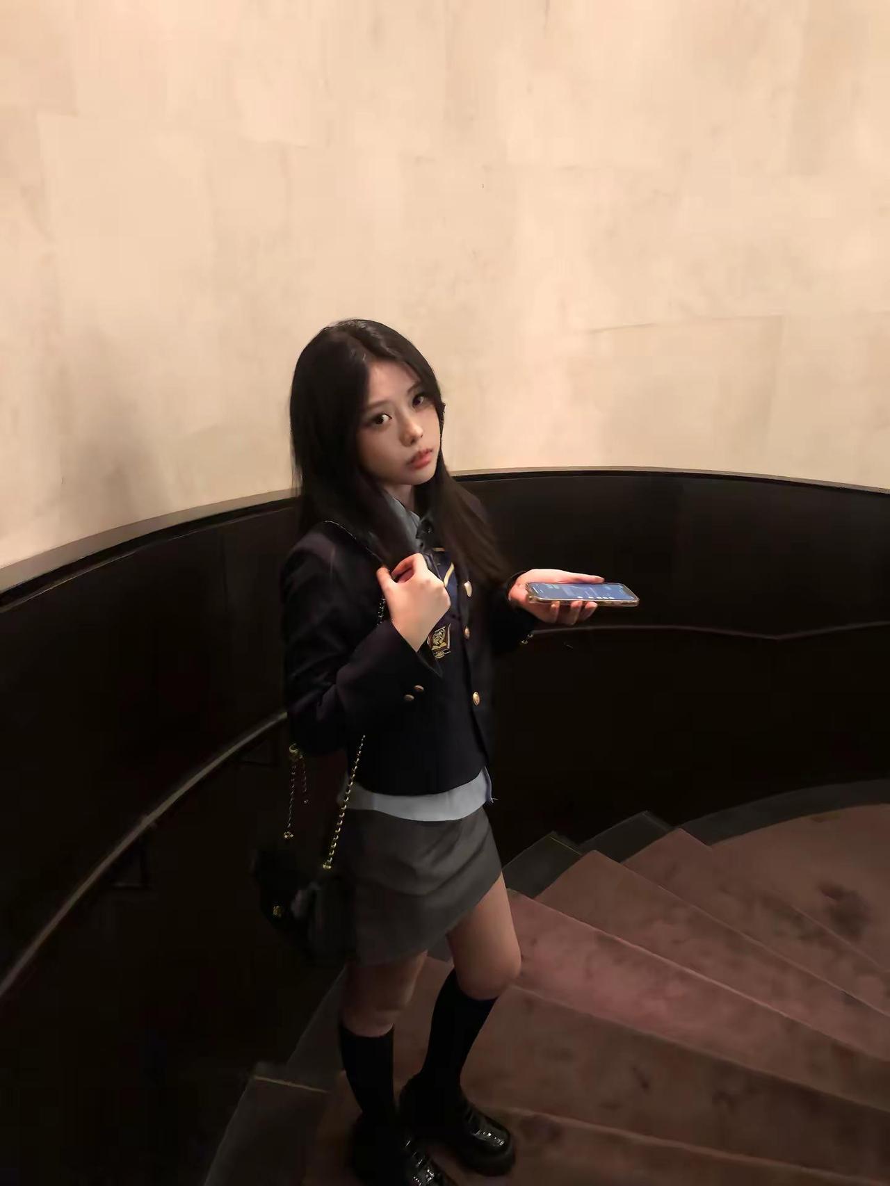 听说钻石六来了两位新成员。
