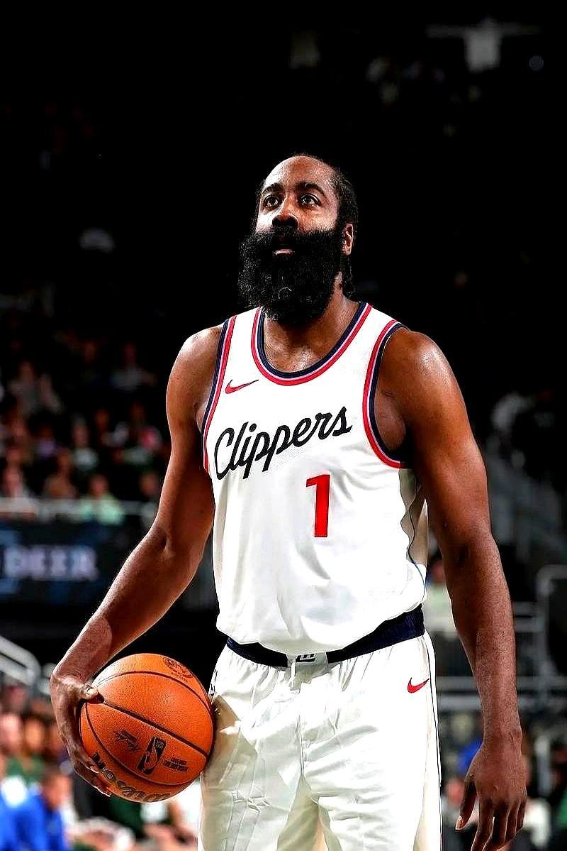 28分！哈登刚超鲨鱼，杜兰特已瞄乔丹差三千分，追上得再打两个完整赛季。三十