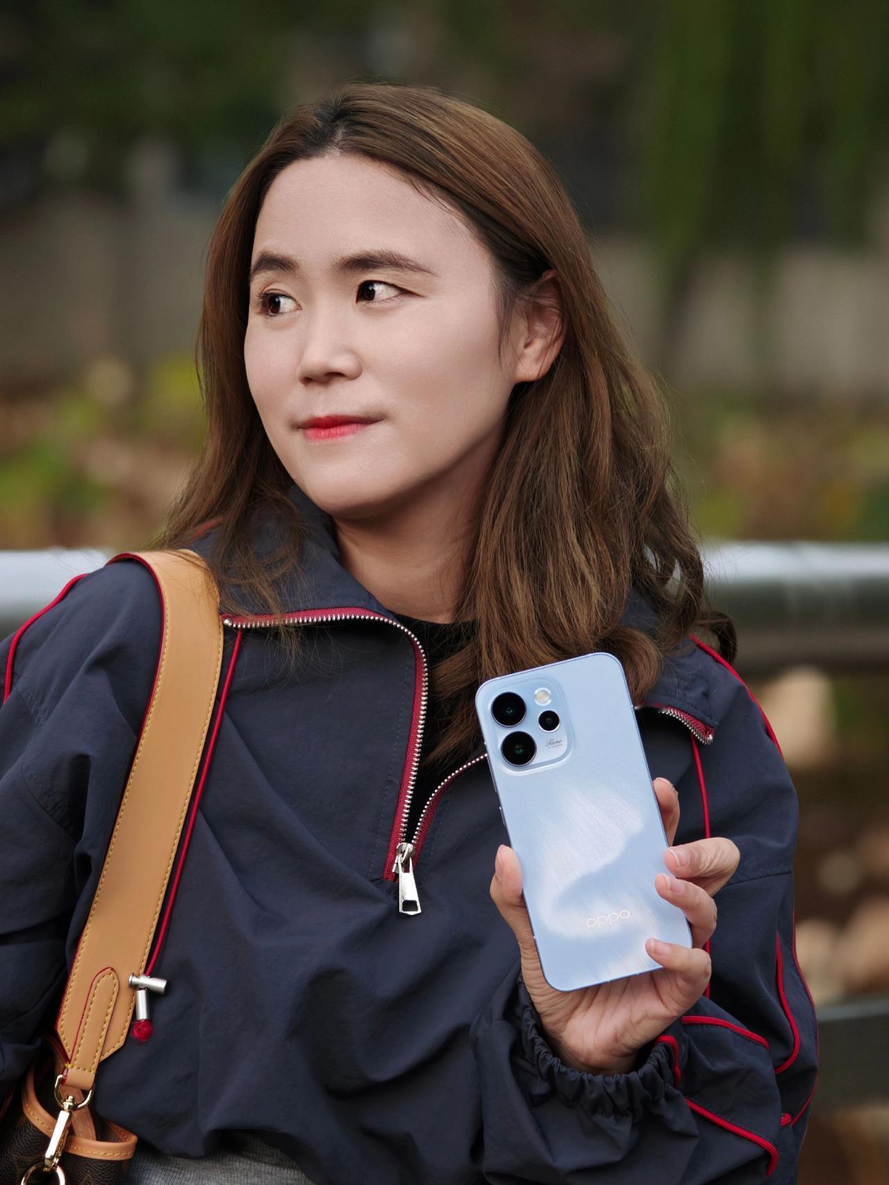 Reno15极光蓝，这5点，真的不错！💥Reno系列太精致了，真的像是在搞艺术