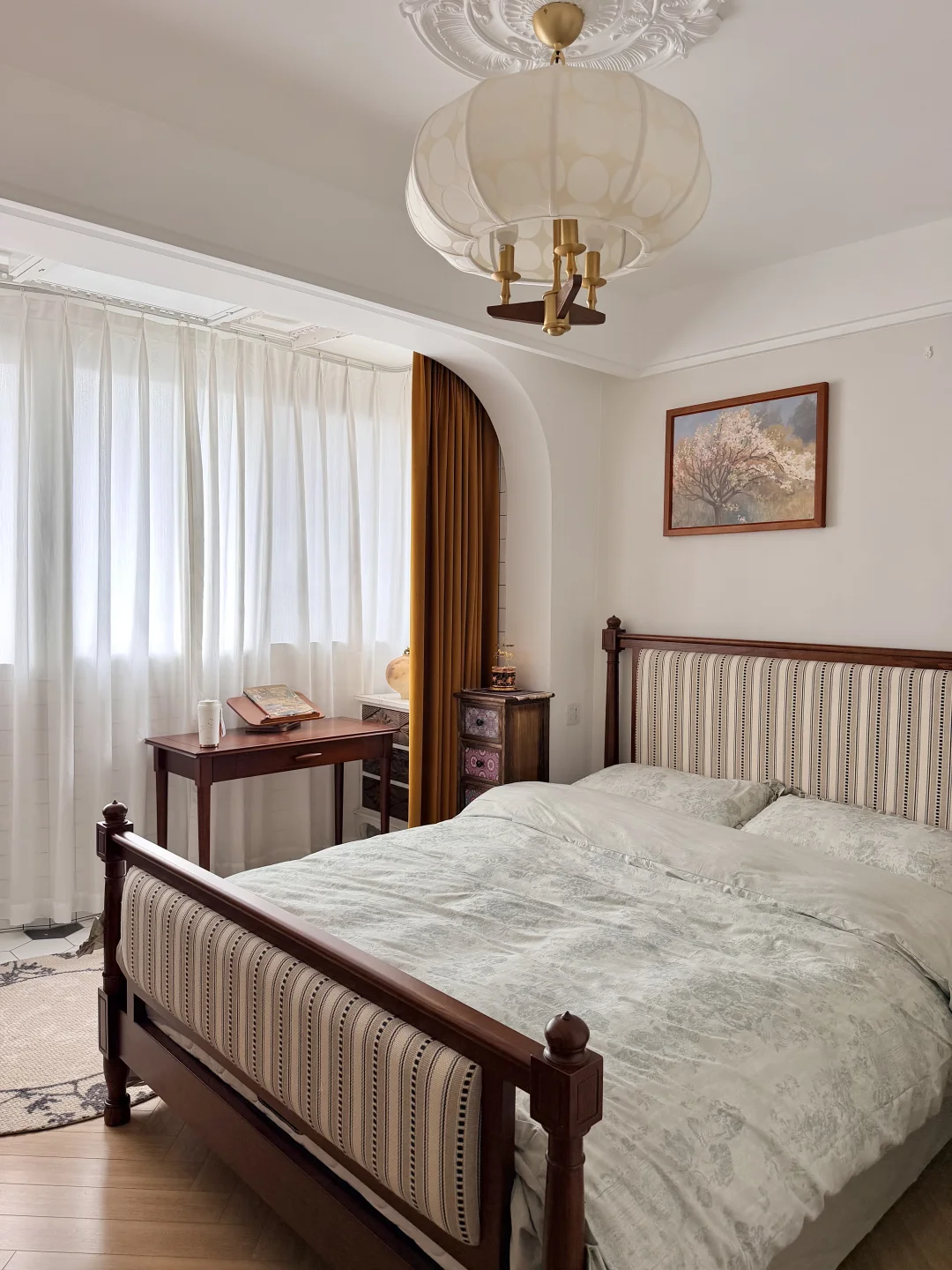 小卧室这样布置，实用又好看！！！