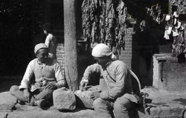 1943年，我党在山西昔阳县的地下交通员王福田被捕，十几个汉奸押着他浩浩荡荡地要