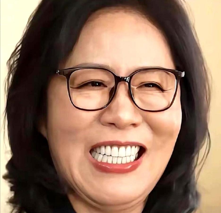 铁榔头四十年咬纱布记：郎平卸任后最奢侈的期盼，竟是吃一顿安稳饭