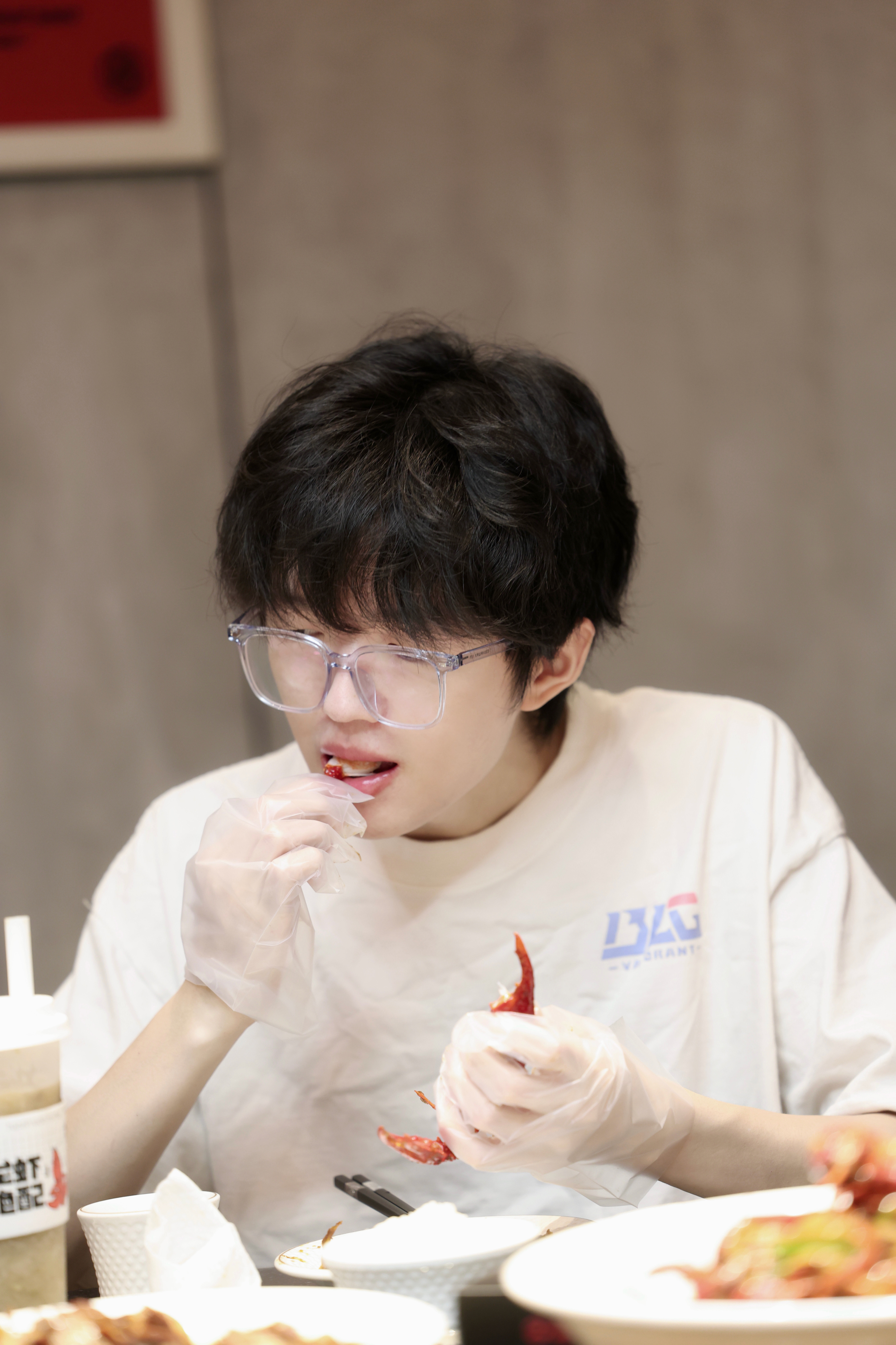 全世界正数第一爱吃小龙虾🦞的一群人*bud身体不舒服休息中2026VCTCN第