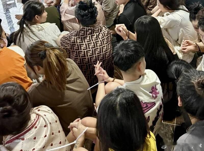 【韩国大学生在柬埔寨遭虐杀案曝光更多黑幕多名韩国公民接连失踪】海外新鲜事韩国