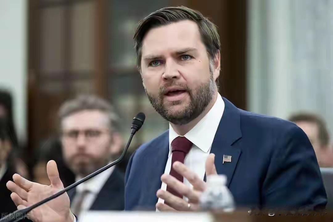 美国突然改变主意，万斯不得不去谈判，只因伊朗的一句话！4月19日，美国白宫证