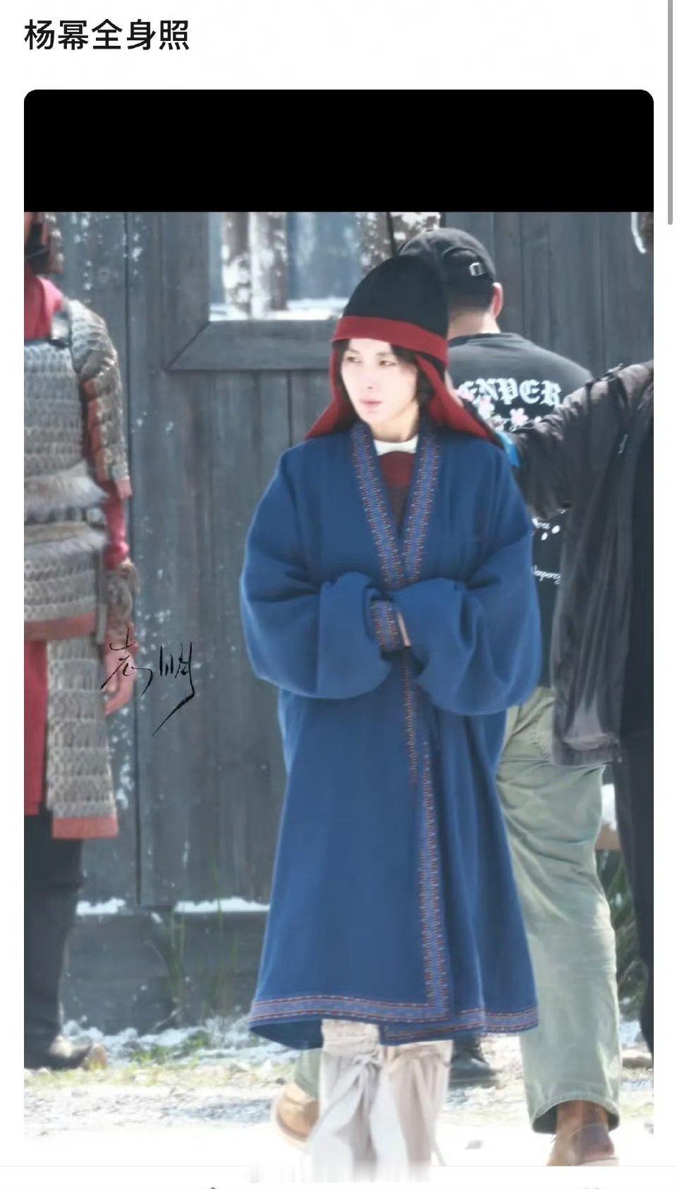 杨幂《江山大同》这个造型路透，挺有感觉的本来也不是古偶，复原的造型胜在新鲜感很足