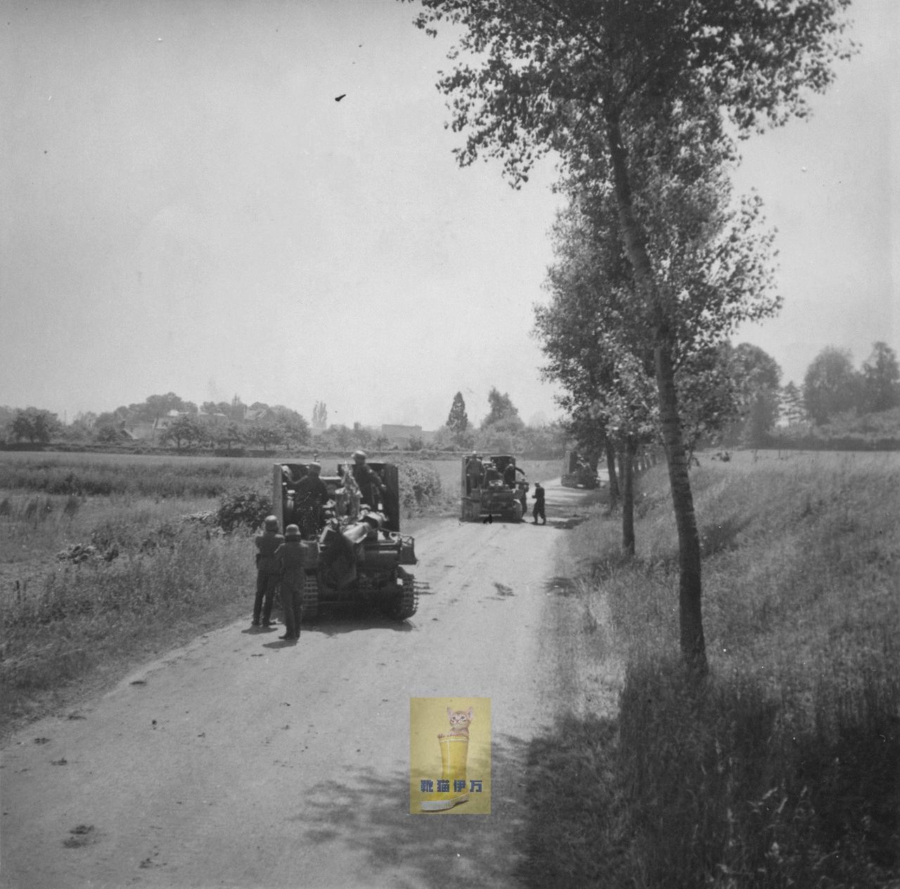 德国佬的火炮自行化还是挺超前的——1940年，法国（或者是比利时），德国国防军