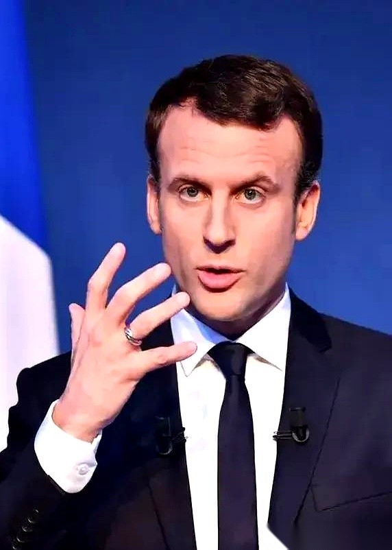 法国总统马克龙和加拿大总理卡尼，下周要一起跑到大西洋上一个只有6000人的小岛上。这不是为了吹海风，