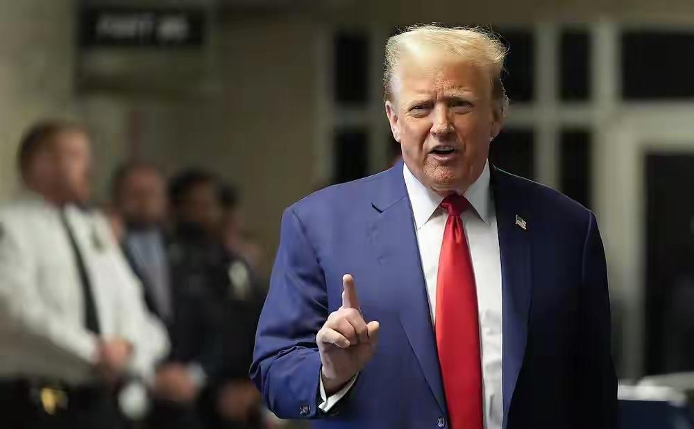 特朗普禁令锁死俄油！中印巴被点名威胁，中国率先亮剑：绝不认账！特朗普一声令