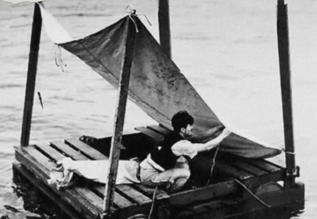 1942年，24岁中国船员掉进大西洋，靠生吃鱼肉、喝鸟血硬撑133天。路过的货轮
