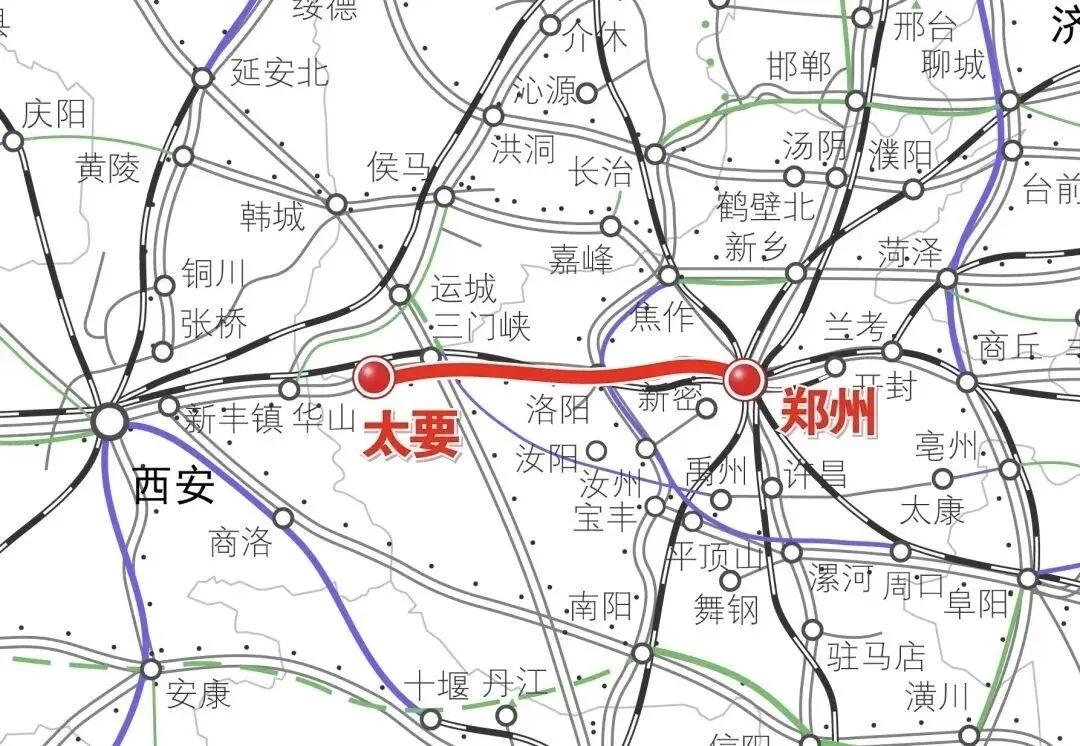 钢铁经纬织就中国速度：八纵八横高铁网六成主通道全线贯通当2016年《中长期