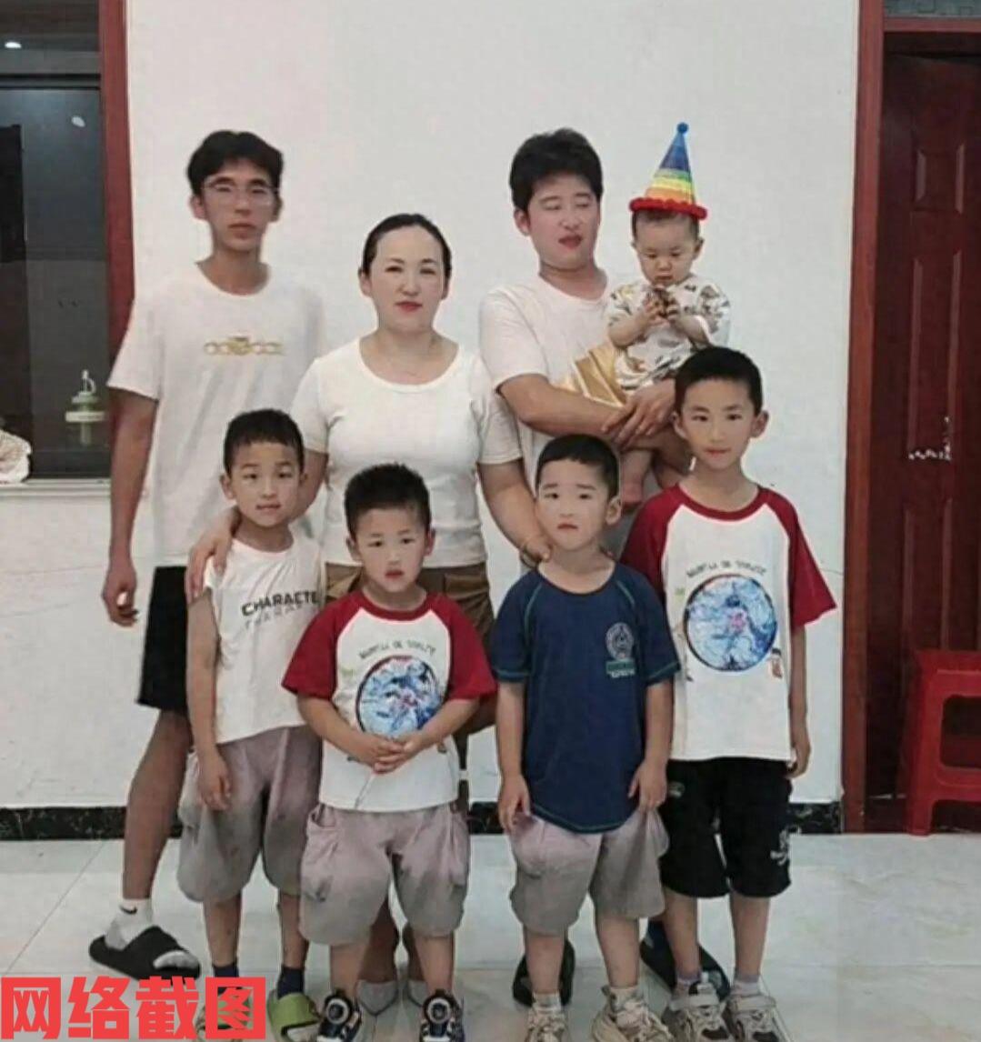 山东临沂有夫妻想要个女儿。可现实是她们的六胎全是儿子，这把她们为难了，因为她