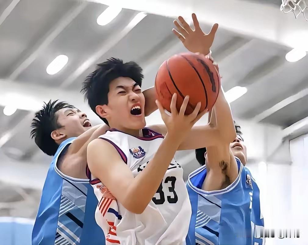 辽宁未来锋线的答案—付远旭辽宁U19通过加时，以90-84掀翻