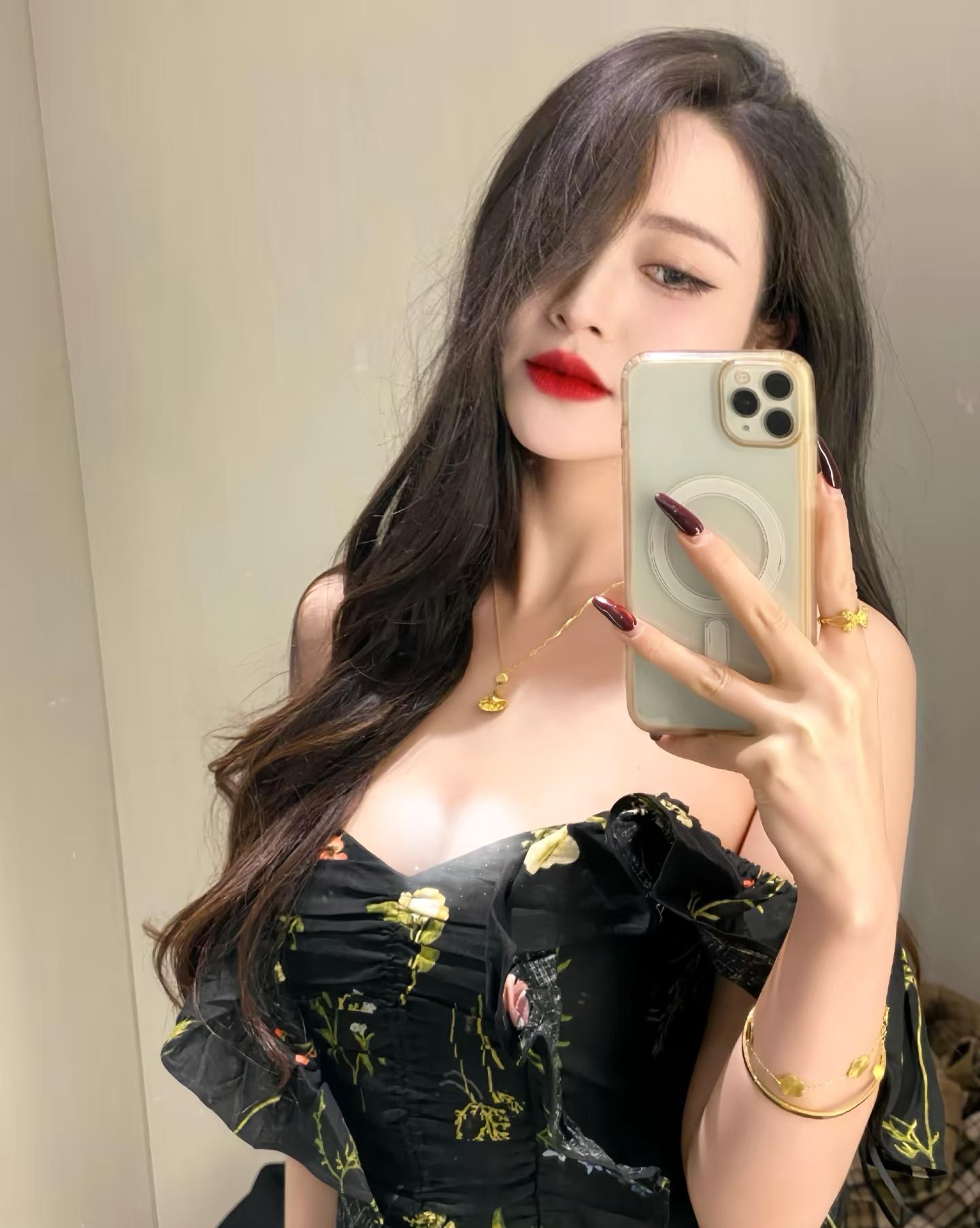 漂亮高挑的美女模特！