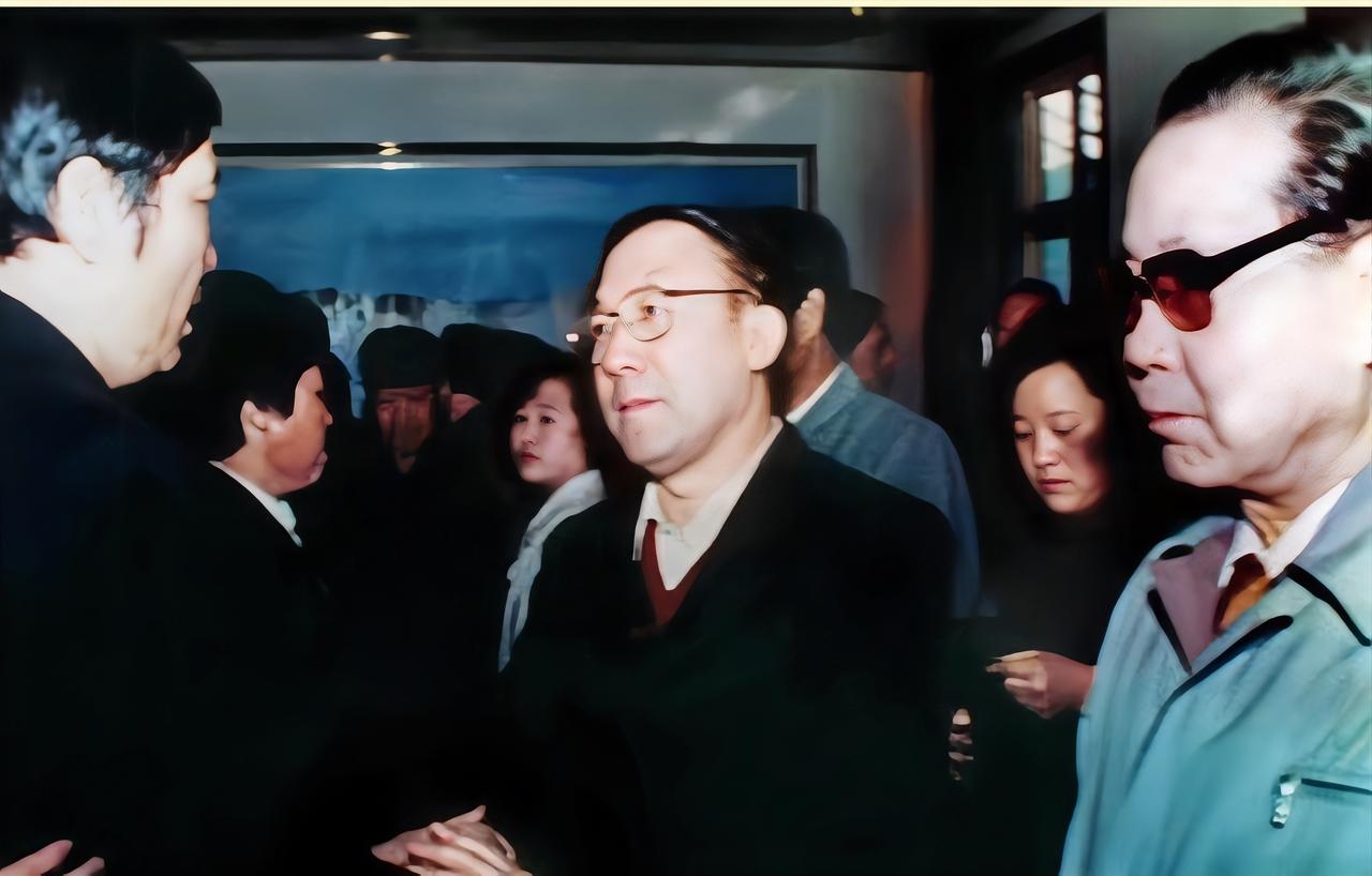 原河北省省长省委书记叶连松叶连松，男，汉族，1935年3月出生，山东莱阳人