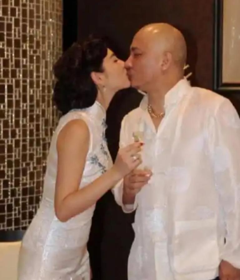 2011年，王全安全然不顾女友余男怀孕，私下约张雨绮吃饭，两人喝的有点多，为了张