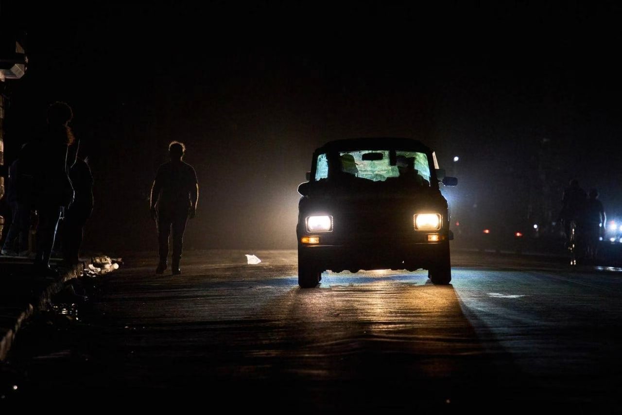 据TheWashingtonPost报道，美国驻哈瓦那外交使团因持续停电，请