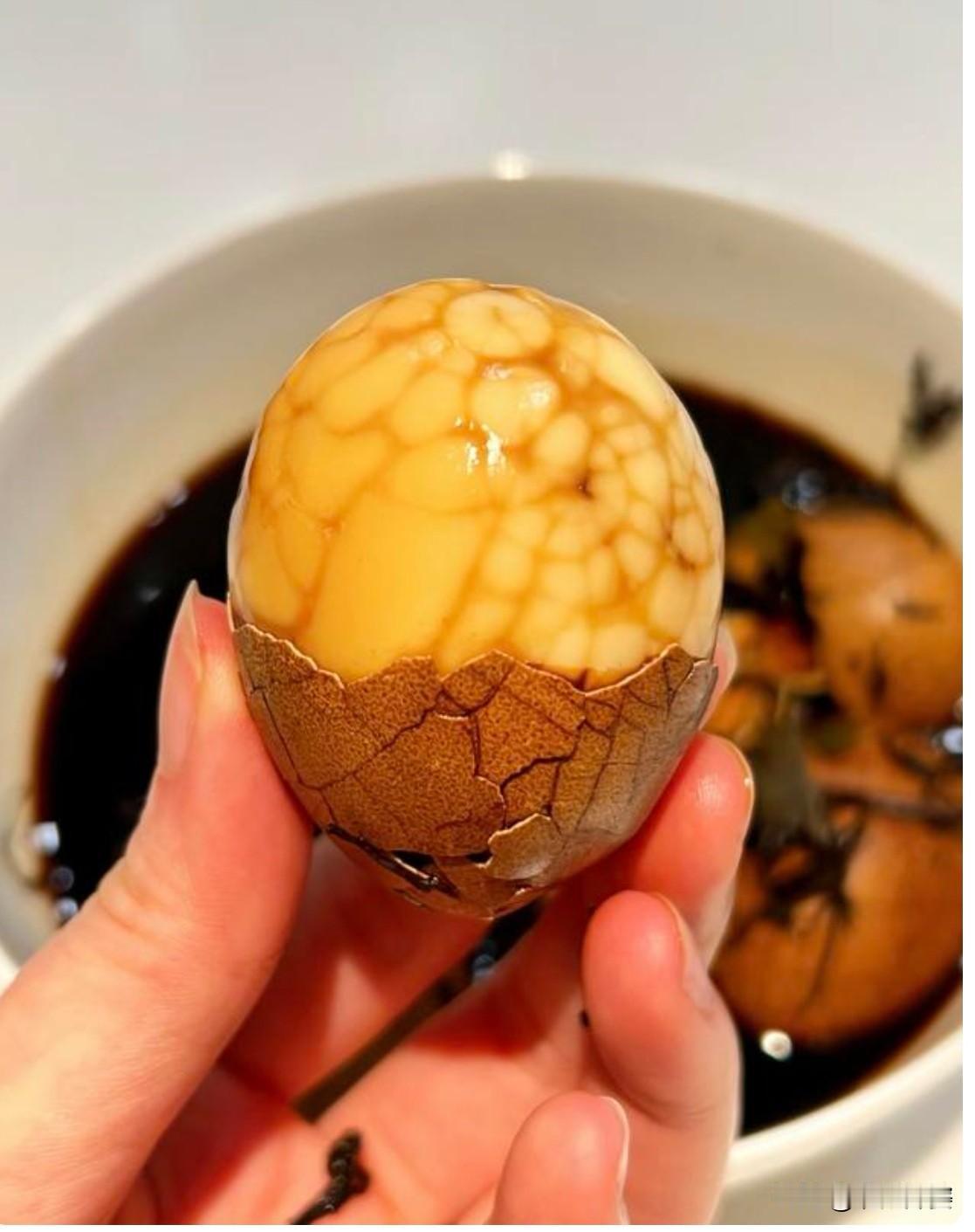 在学校食堂卖了10年的茶叶蛋，今天我要把这个巨好吃的配方分享出来茶叶蛋，你就按