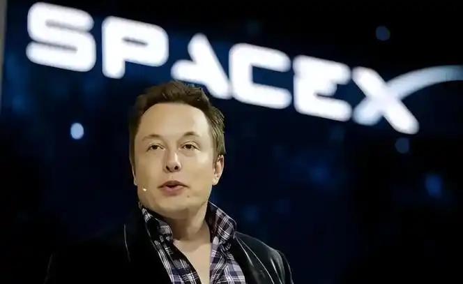 身家突破2400亿美元登顶富豪行列，SpaceX成功上市创始人却自曝成功