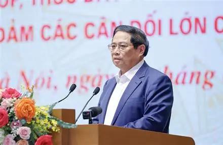 越南这回彻底算错账了！为拿下美国26%的关税优惠，不惜背弃与中国的合作共识，一门