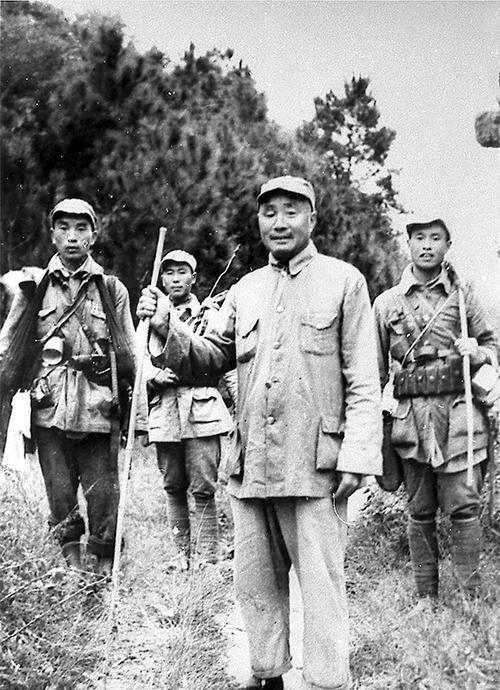 揭秘：被列入台湾大学教材里的五位著名共产党将领都是谁？第一位，毫无争议的“红军