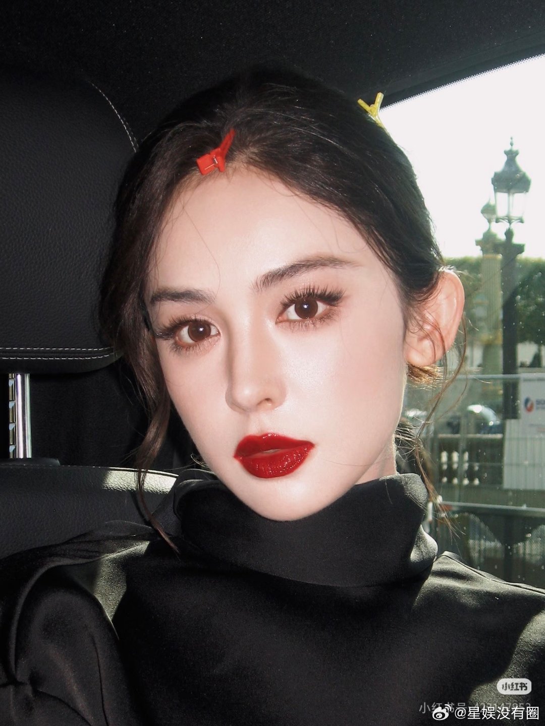 迪丽热巴和娜扎算异域美人头部了吧网友辣评，总感觉某人是学人精。。。